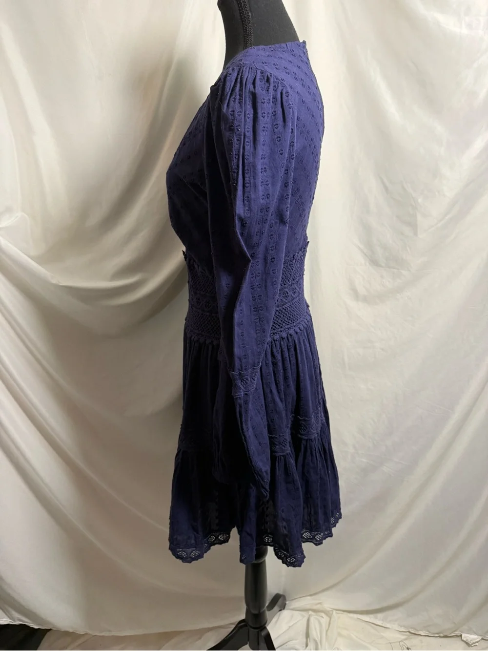259) Free People Navy Eyelet Lace Boho Mini Dress | Long Sleeve | EUC - Picture 7 of 12